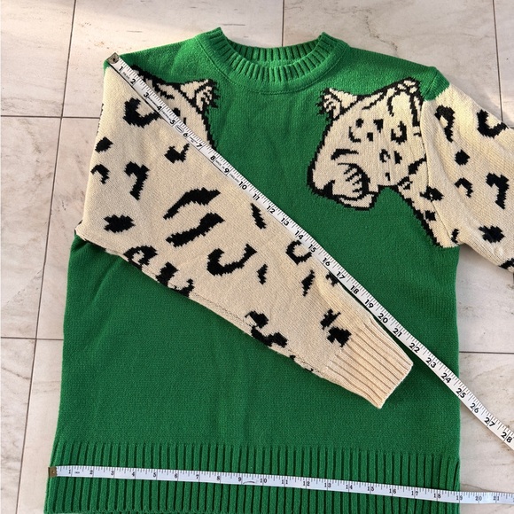 Green Leopard Print Sweater - Picture 7 of 9